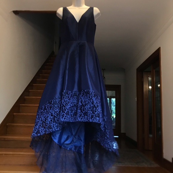 Sapphire blue lace and satin look high low - Picture 3 of 12